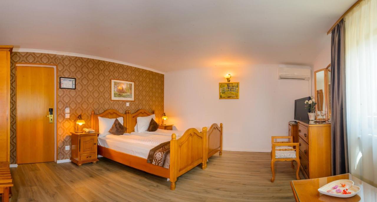 Hotel Korona 4*