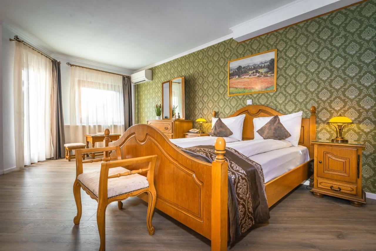 Korona Hotel
