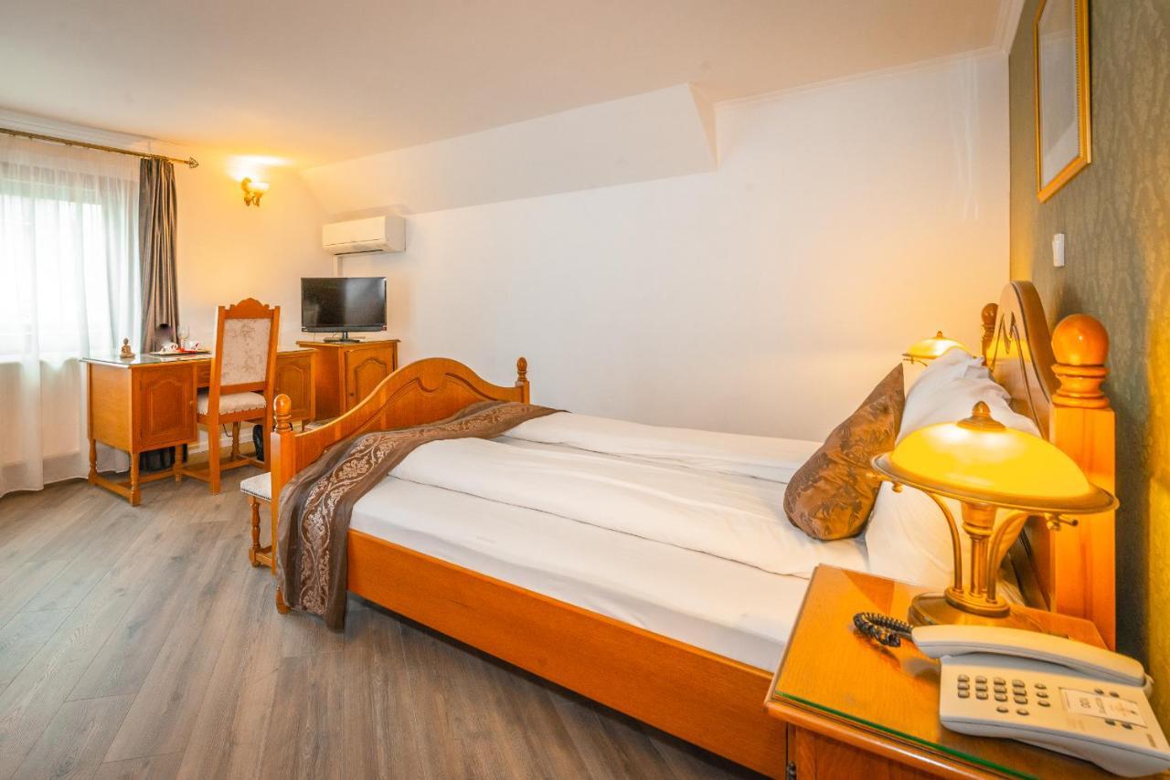 Korona Hotel